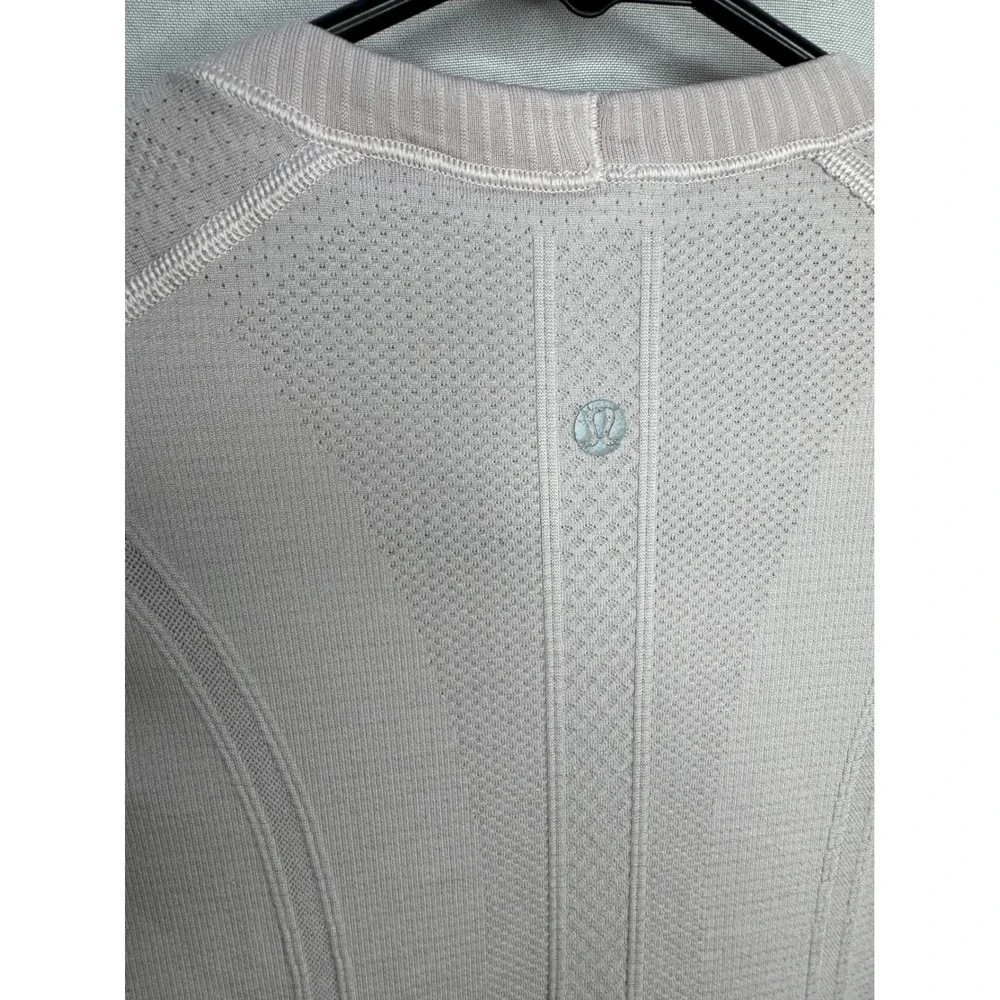 lululemon athletica sleeve movement seamless